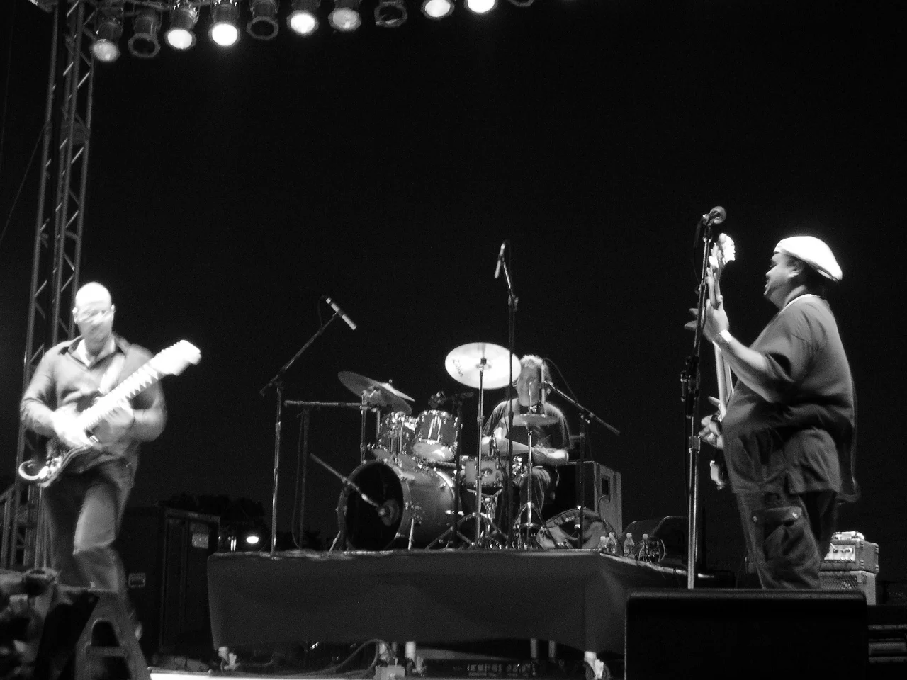 Rich Malloy performing